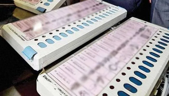 बहराइच: प्रशिक्षण में गायब रहे कर्मचारियों पर मुकदमा दर्ज करने के डीएम ने दिए निर्देश