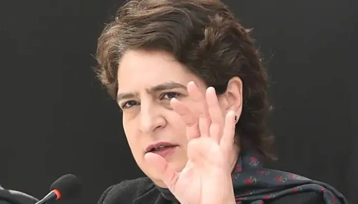 युवाओं से प्रियंका गांधी ने किया संवाद, कहा- आईआईटी, एम्स कांग्रेस ने बनाये, भाजपा ने सिर्फ बेचा