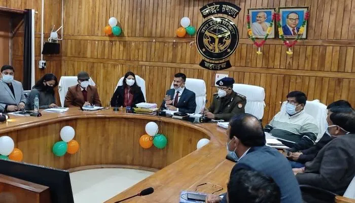 आदर्श आचार संहिता का कड़ाई से अनुपालन कराने के लिए जिला प्रशासन संकल्पित : डीएम