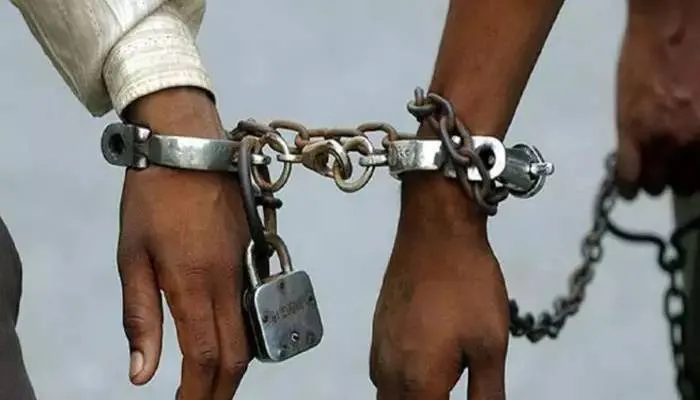 लखनऊ: दो क्विंटल 10 किलो गांजे के साथ एसटीएफ ने दो तस्करों को किया गिरफ्तार