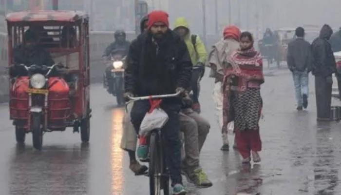 लखनऊ: बारिश ने राजधानी में बढ़ाई ठंड, अभी नहीं मिलेगी सर्दी से राहत