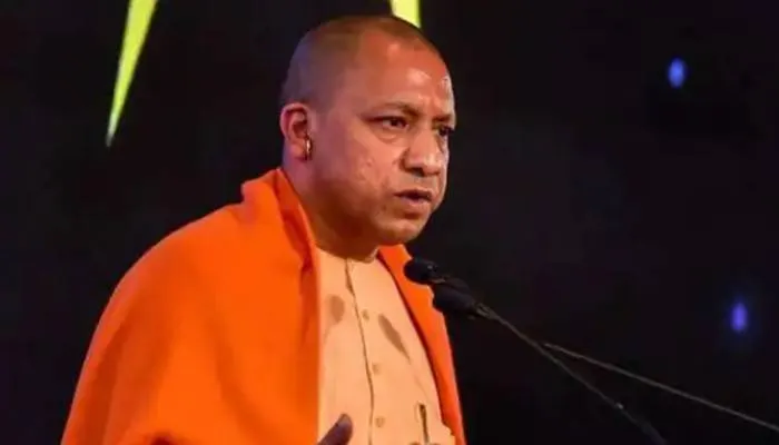 पहले जहां महीनों कर्फ्यू रहता था, अब वहां कावड़ यात्रा होती है : योगी