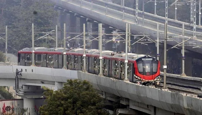 लखनऊ मेट्रो की अपील : मेट्रो कॉरिडोर पर ना उड़ाएं चाइनीज मांझे वाली पतंग