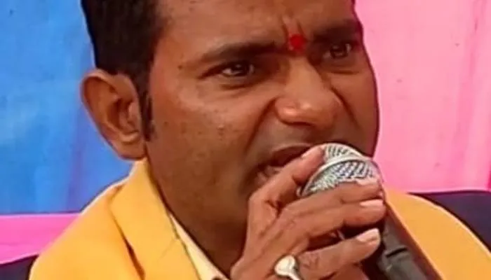 लड़की हूं, लड़ सकती हूं के नारे पूरी तरह से खोखले: अवनीश कुमार