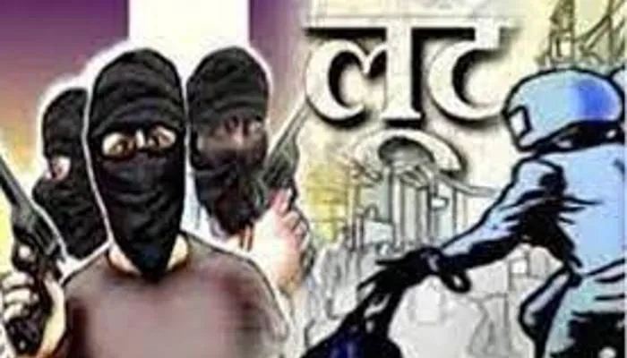 लखनऊ: किराना दुकानदार को नकाबपोश बदमाशों ने बांधकर पीटा, डेढ़ लाख लूटे