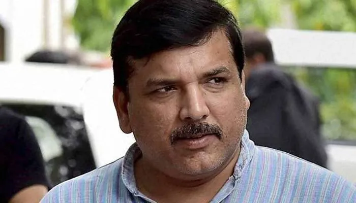 लखनऊ: शिक्षक भर्ती अभ्यर्थियों से मिले आप सांसद संजय सिंह, जानें क्या कहा?