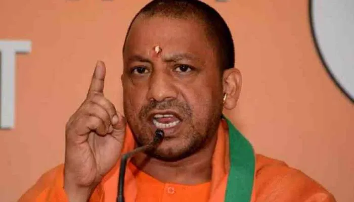 भ्रष्टाचारियों के पास चला जाता था योजनाओं का पैसा : मुख्यमंत्री योगी