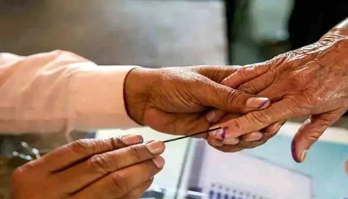 यूपी चुनाव 2022: शिक्षामित्रों और आंगनबाड़ी वर्कर्स की नहीं लगेगी चुनाव में ड्यूटी