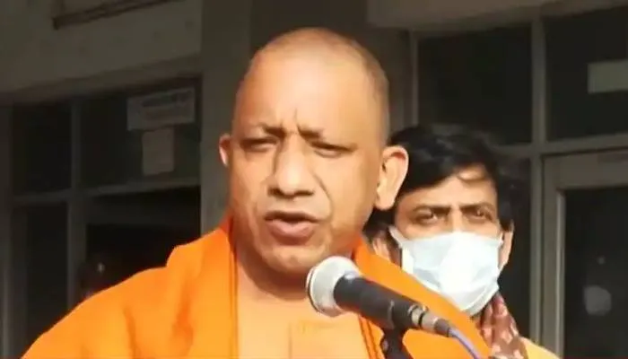 यूपी चुनाव 2022 : मुख्यमंत्री योगी ने सपा पर बोला हमला, लगाए ये गंभीर आरोप