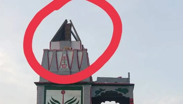 बाराबंकी: आकाशीय बिजली गिरने से क्षतिग्रस्त हुआ शिव मंदिर का गुम्बद