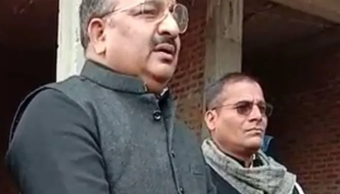 रायबरेली: चंदे से बनी अस्थाई गौशाला पर गरमाई राजनीति, विधायक समेत चार पर मुकदमा दर्ज