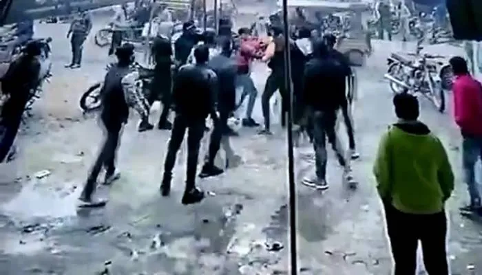 रायबरेलीः क्लब में नशेबाजी को लेकर दो गुटों में हुई मारपीट