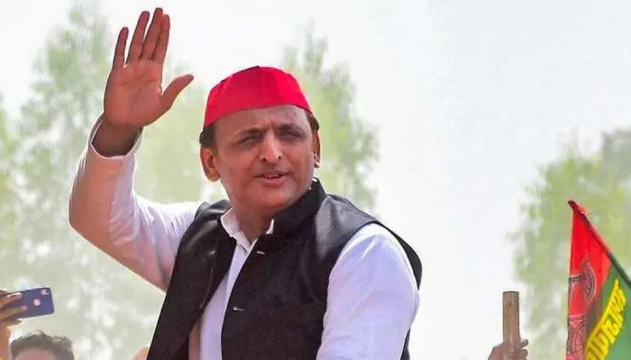 UP Election 2022: इन दो सीटों में से किसी एक सीट से चुनाव लड़ सकते हैं अखिलेश यादव…