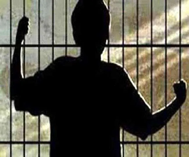 बरेली: जिसे पुलिस बता रही थी शरीफ, वो निकला शातिर अपराधी