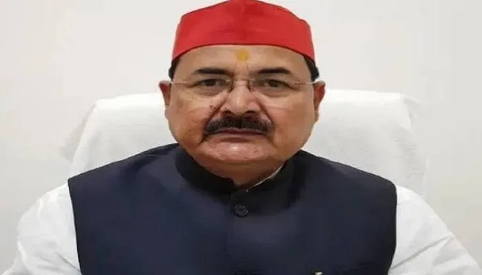 सपा नेता ने सीएम योगी के लिए बुक कराई 11 मार्च की फ्लाइट, कहा- चुनाव में हार के बाद कोई नहीं पूछेगा