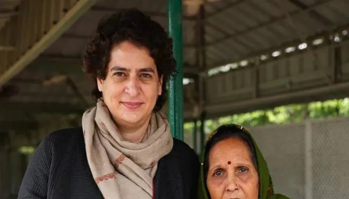 यूपी चुनाव 2022: कांग्रेस ने जारी की पांचवीं लिस्ट, खुशी दुबे की मां को भी बनाया उम्मीदवार