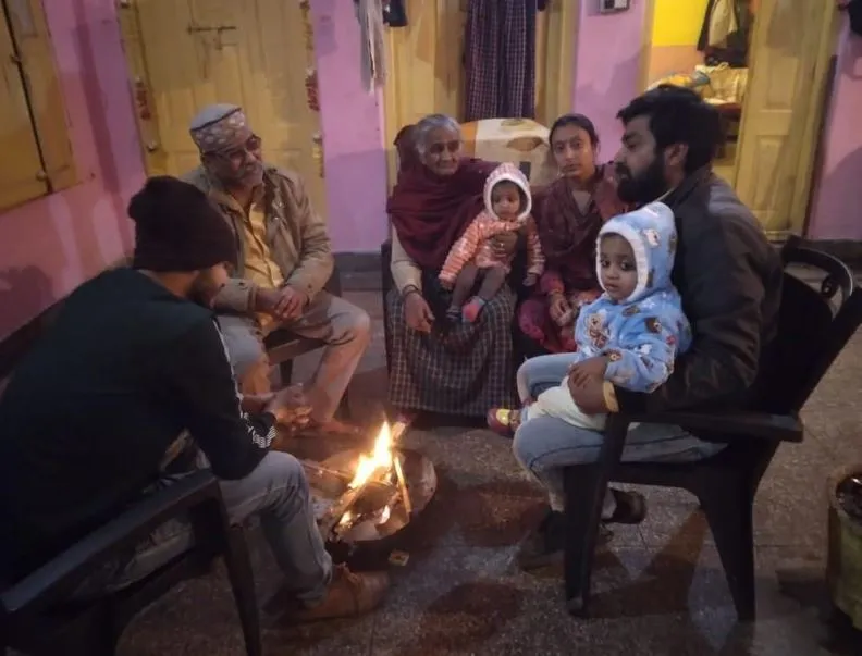 बरेली: दादा-दादी व मां-बाप के सुझाव पर अच्छी सरकार का करेंगे चुनाव