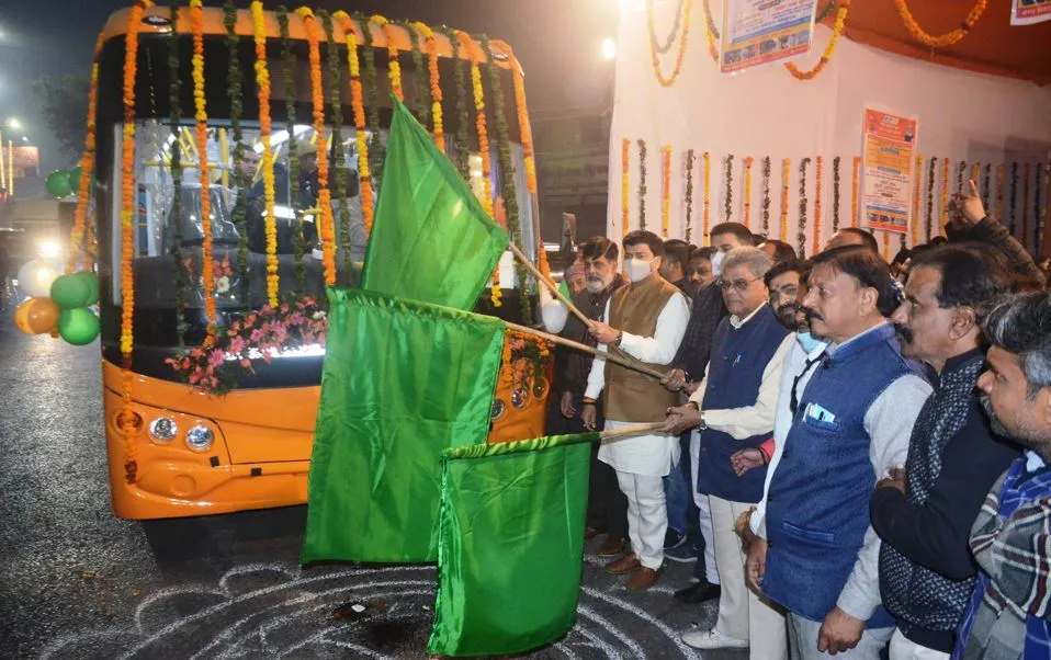 बरेली: आचार संहिता के डर से उद्घाटन, इलेक्ट्रिक बसें अभी दौड़ेंगी नहीं