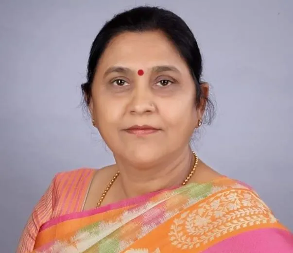 बरेली: दिल्ली में कांग्रेसियों के धरना देने पर भी ऊषा गंगवार को नवाबगंज का टिकट