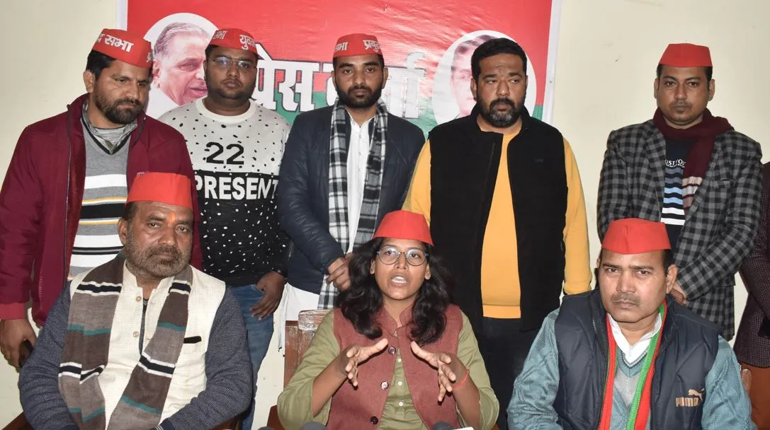 बरेली: समाजवादी छात्र सभा की राष्ट्रीय अध्यक्ष बोली- भाजपा नेता फैला रहे कोरोना