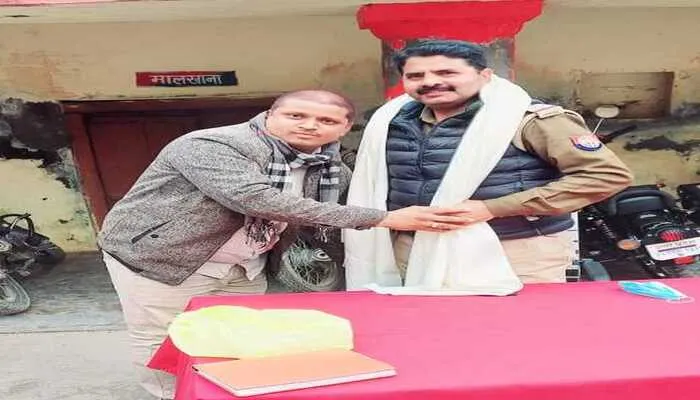 अयोध्या: जिले के सभी थानों के बंदियों के लिए हुआ कंबल वितरण