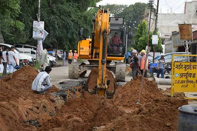 बरेली: सीवर व पेयजल के बढ़ते कामों को देख जल निगम दो हिस्सों में बंटा