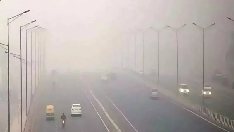 दिल्ली में वायु गुणवत्ता ‘बेहद खराब’ श्रेणी में रही, न्यूनतम तापमान 8.5 डिग्री सेल्सियस दर्ज
