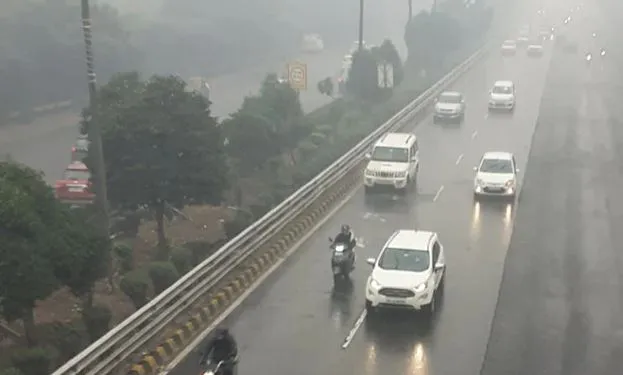 दिल्ली में हल्की बारिश, न्यूनतम तापमान 10.9 डिग्री सेल्सियस