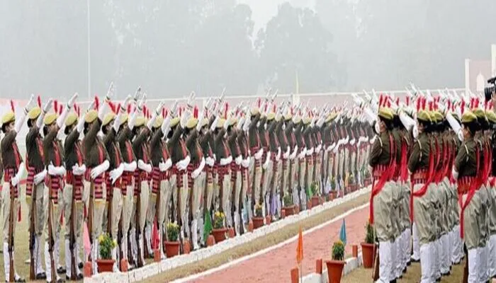 लखनऊ: महिला रिक्रूट दीक्षा परेड में शामिल हुए सीएम योगी, कहा- उत्तम और भय मुक्त बना यूपी…