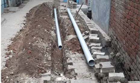 बरेली: जहां पहले से है पाइप लाइन, वहीं दोबारा बिछा दी