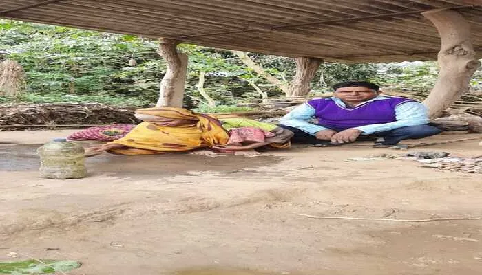 बहराइच: 90 वर्षीय वृद्धा को अज्ञात लोगों ने छोड़ा, रोता-बिलखता देख इन्होंने अपनाया…