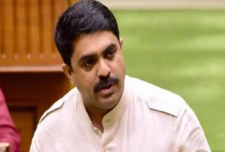 सरदेसाई बोले- भाजपा पर जीत हासिल करने के लिए अन्य पार्टियों को मिलाना चाहिए हाथ