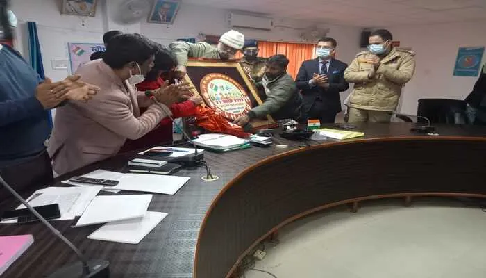 विधानसभा चुनाव 2022: बाराबंकी में 1-8 फरवरी तक होंगे नामांकन, 27 फरवरी को पड़ेगा वोट