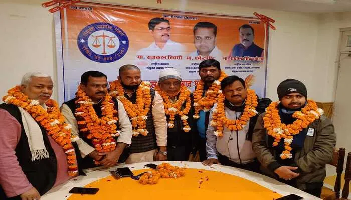 अयोध्या: रोजी-रोटी के संकट को लेकर छलका व्यापारियों का दर्द, भरी हुंकार