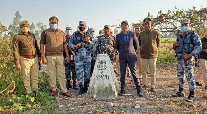 पीलीभीत: एडीजी जोन बरेली ने नेपाल सीमा से सटे इलाकों में परखे हालात