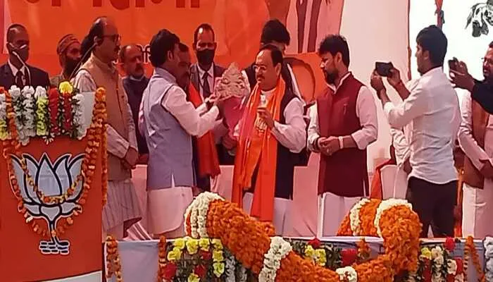 अखिलेश जब संविधान की शपथ लेते हैं तो सही मायने में आतंकियों को बचाने की कसम खाते हैं: नड्डा