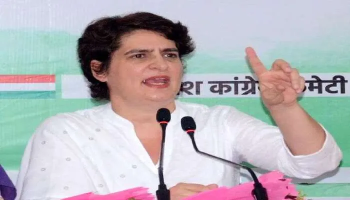 बांदा में प्रियंका ने बीजेपी पर बोला हमला, कहा- गरीब को गरीब ही रहने देना चाहती है भाजपा