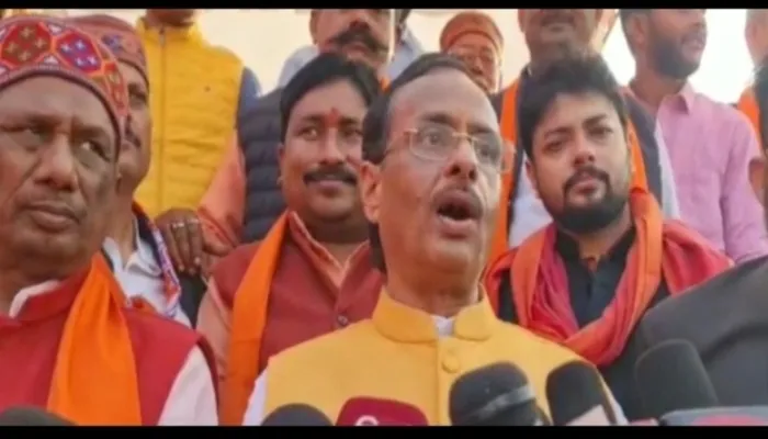 सपने में ही बनेगी सपा की सरकार: डॉ. दिनेश शर्मा