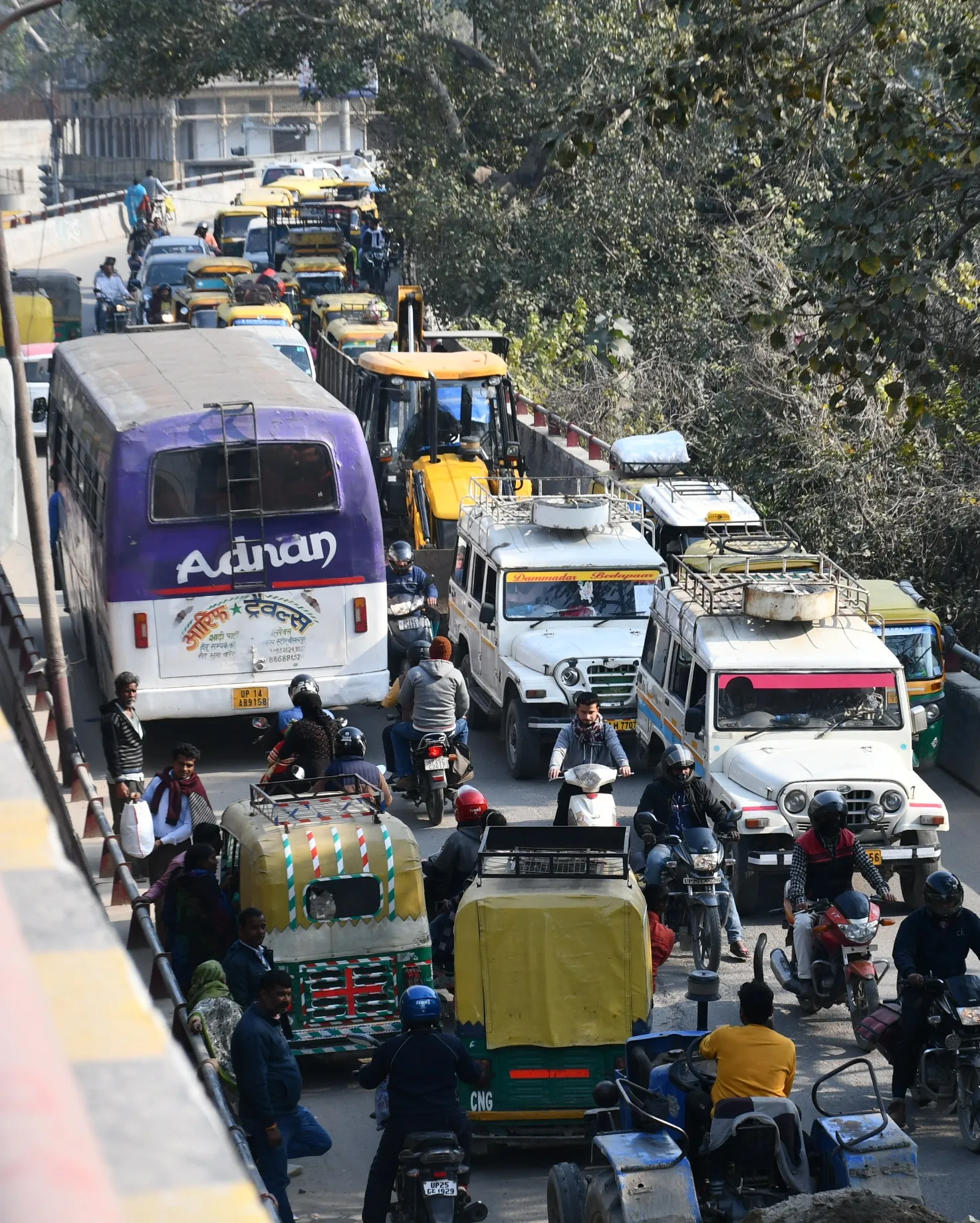 बरेली: सुबह से लेकर शाम तक शहर में लगा जाम