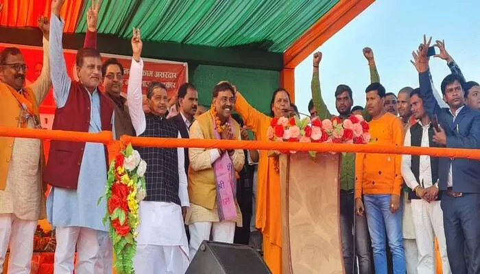 रामराज्य की स्थापना के लिए सीएम योगी को दें 15 वर्ष का समय: उमा भारती