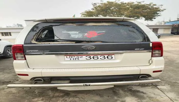अयोध्या: गोसाईगंज में हिंसक रुख अख्तियार कर रहा चुनाव, सपा-भाजपा समर्थकों में टकराव, गाड़ियों के तोड़े शीशे