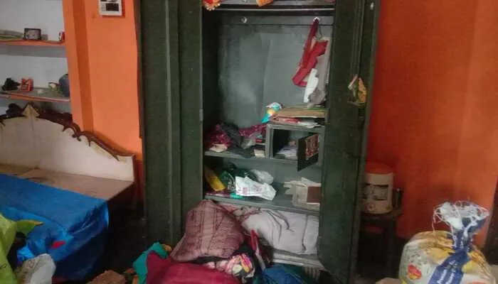 बहराइच: पीछे की दीवार से घर में घुसे चोर, दो लाख की नकदी समेत चार लाख का चुराया सामान