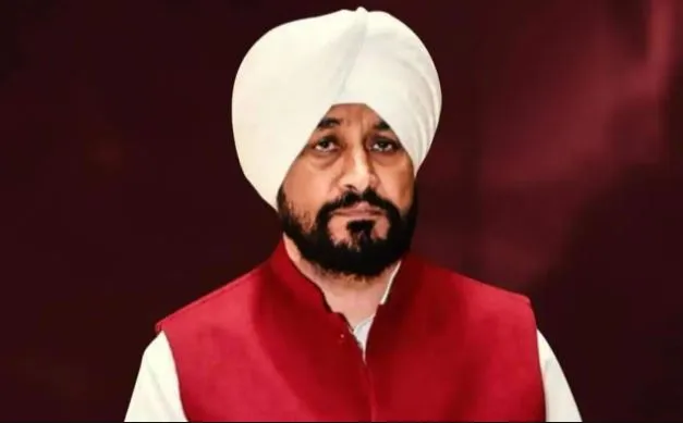 पंजाब चुनाव: राहुल गांधी का बड़ा ऐलान, चरणजीत सिंह चन्नी होंगे पंजाब में CM पद का चेहरा