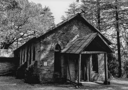 मौत का डाक्टर के नाम से कुख्यात इस ब्रिटिश डॉक्टर का बंगला आज भी लोगों को डराता है, अभी भी खुदाई में नजर आ जाते हैं कंकाल