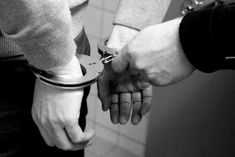 सात साल की दिव्यांग बच्ची से रेप के आरोप में युवक गिरफ्तार