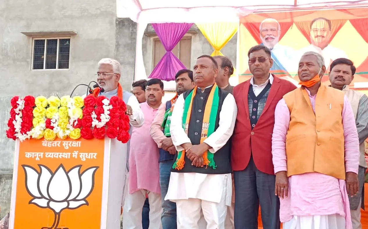 पीलीभीत: साइकिल चली या कमल, हाथी की कैसी चाल…