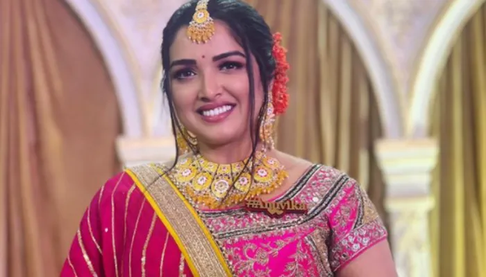 Amrapali Dubey Photos: भाई की शादी में आम्रपाली दुबे ने ढाया कहर, देखें तस्वीरें…