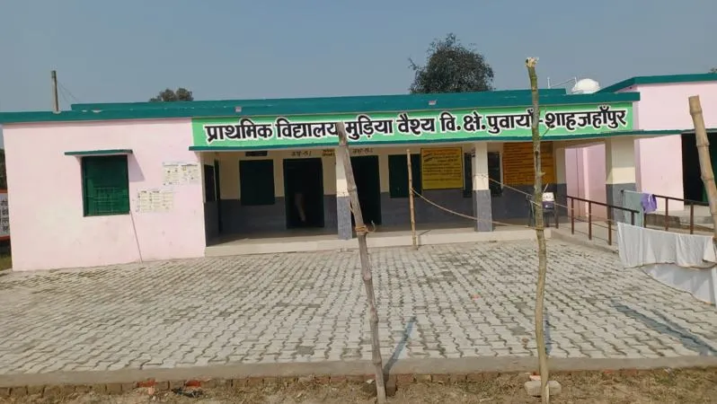 शाहजहांपुर: रोड नहीं तो वोट नहीं, बूथ में पसरा सन्नाटा