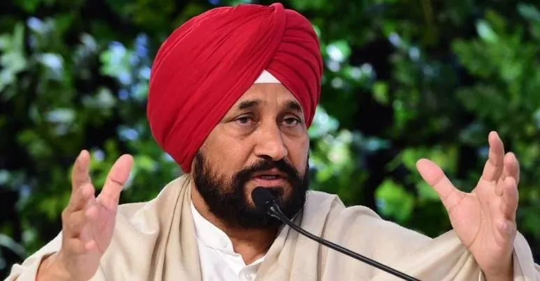 बीजेपी के युवा मोर्चा ने की चन्नी के खिलाफ एफआईआर दर्ज कराने की मांग, ये है मामला…