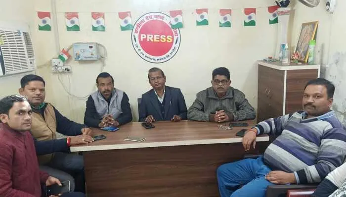 हरदोई: भाजपा प्रत्याशी ने पत्रकारों से की अभद्रता, चौथे स्तम्भ में फैला रोष